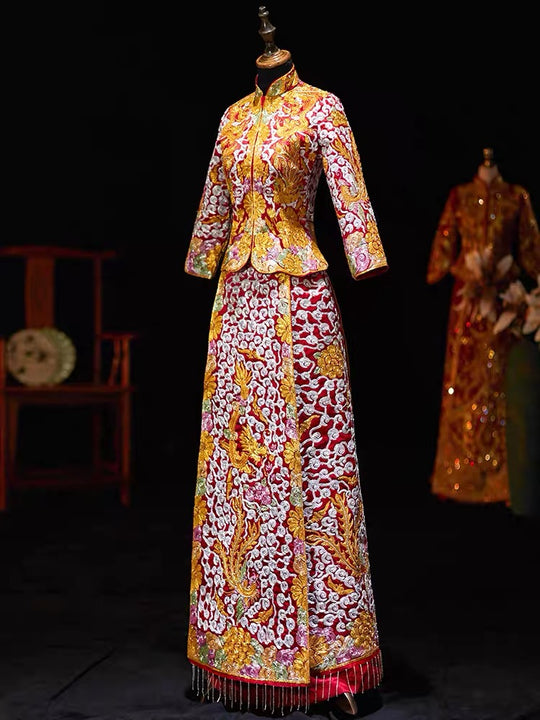 Golden Wedding Qun Kua 龍鳳卦/秀禾服 for Bride with Full Embroidered Long Sleeve Top Coat and Skirt