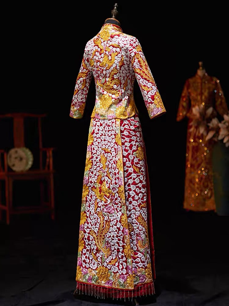 Golden Wedding Qun Kua 龍鳳卦/秀禾服 for Bride with Full Embroidered Long Sleeve Top Coat and Skirt