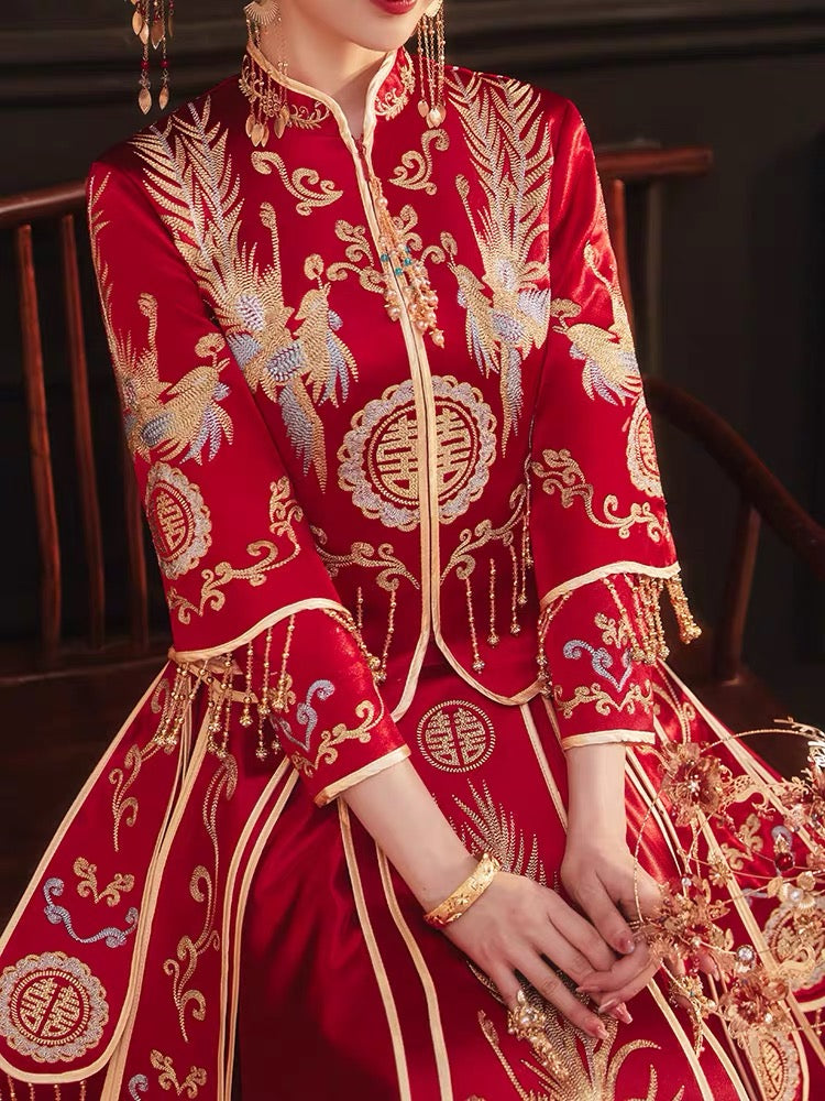 Beaded Coat and Skirt Wedding Qun Kua 龍鳳卦/秀禾服 for Bride in Elegant Red Color
