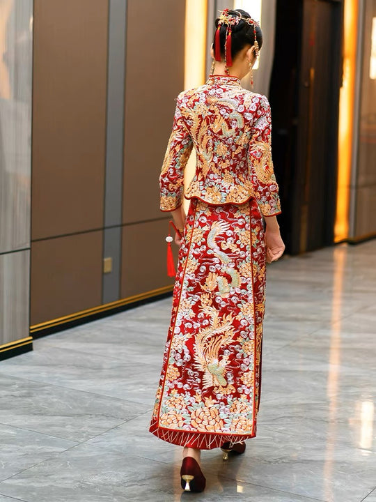 Coat and Skirt Wedding Qun Kua 龍鳳卦/秀禾服 With Golden Embroidery for Bride in Elegant Red Color