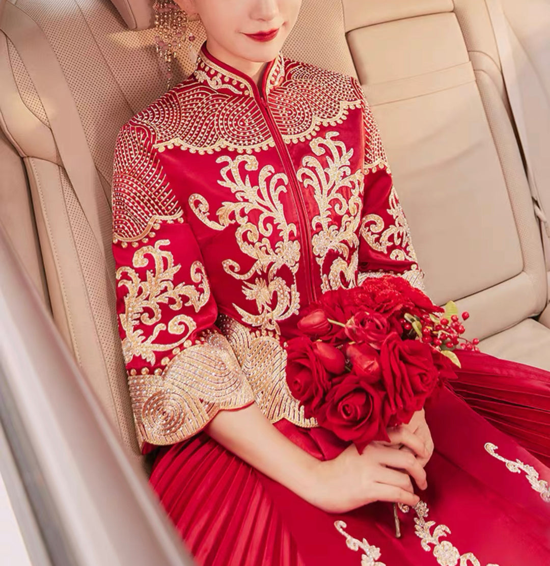 Satin Wedding Qun Kua 龍鳳卦/秀禾服 for Bride with Pleated Skirt and Elegant Traditional Chinese Embroidery
