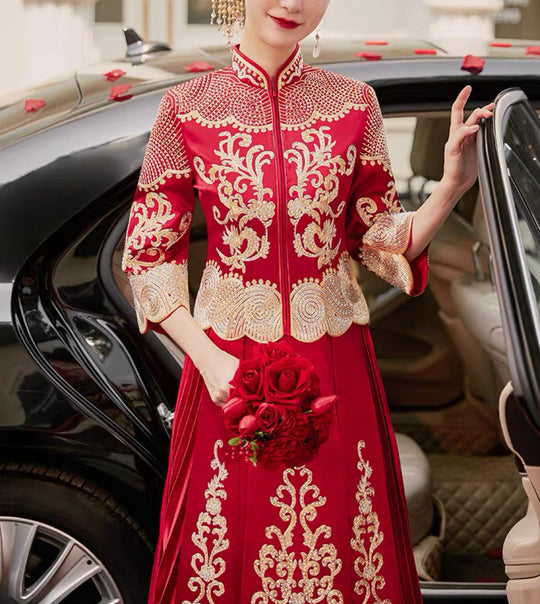 Satin Wedding Qun Kua 龍鳳卦/秀禾服 for Bride with Pleated Skirt and Elegant Traditional Chinese Embroidery
