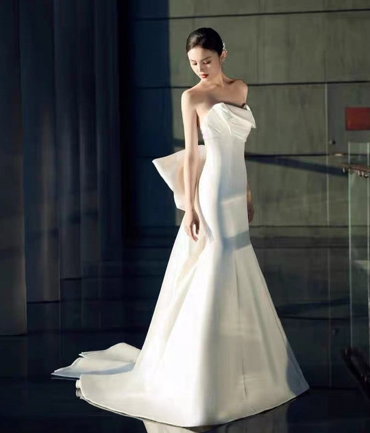 CELINE Sophisticated Wedding Dress with Stunning Back Bow Design