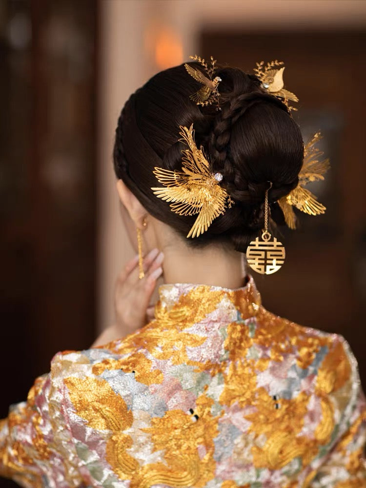 Chic Chinese Wedding Hairpiece with Full Gold Double Happiness Details