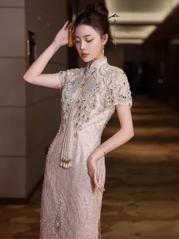 Luxurious White Qipao with Lavish Beading Details