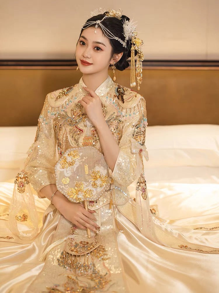 Beige Wedding Qun Kua 龍鳳卦/秀禾服 for Bride with Gold and Silver Embroidery