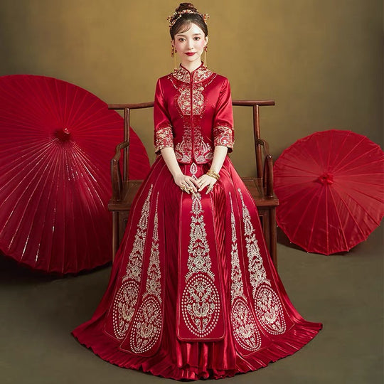 Satin Gold Embroidered Red Wedding Qun Kua 龍鳳卦/秀禾服 for Bride