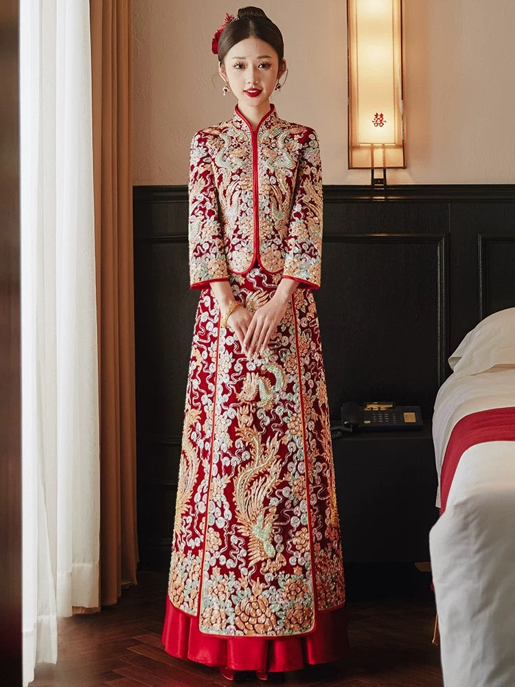 Glamorous Wedding Qun Kua with Luxurious Embroidery  龍鳳卦/秀禾服 for Bride with Coat & Skirt