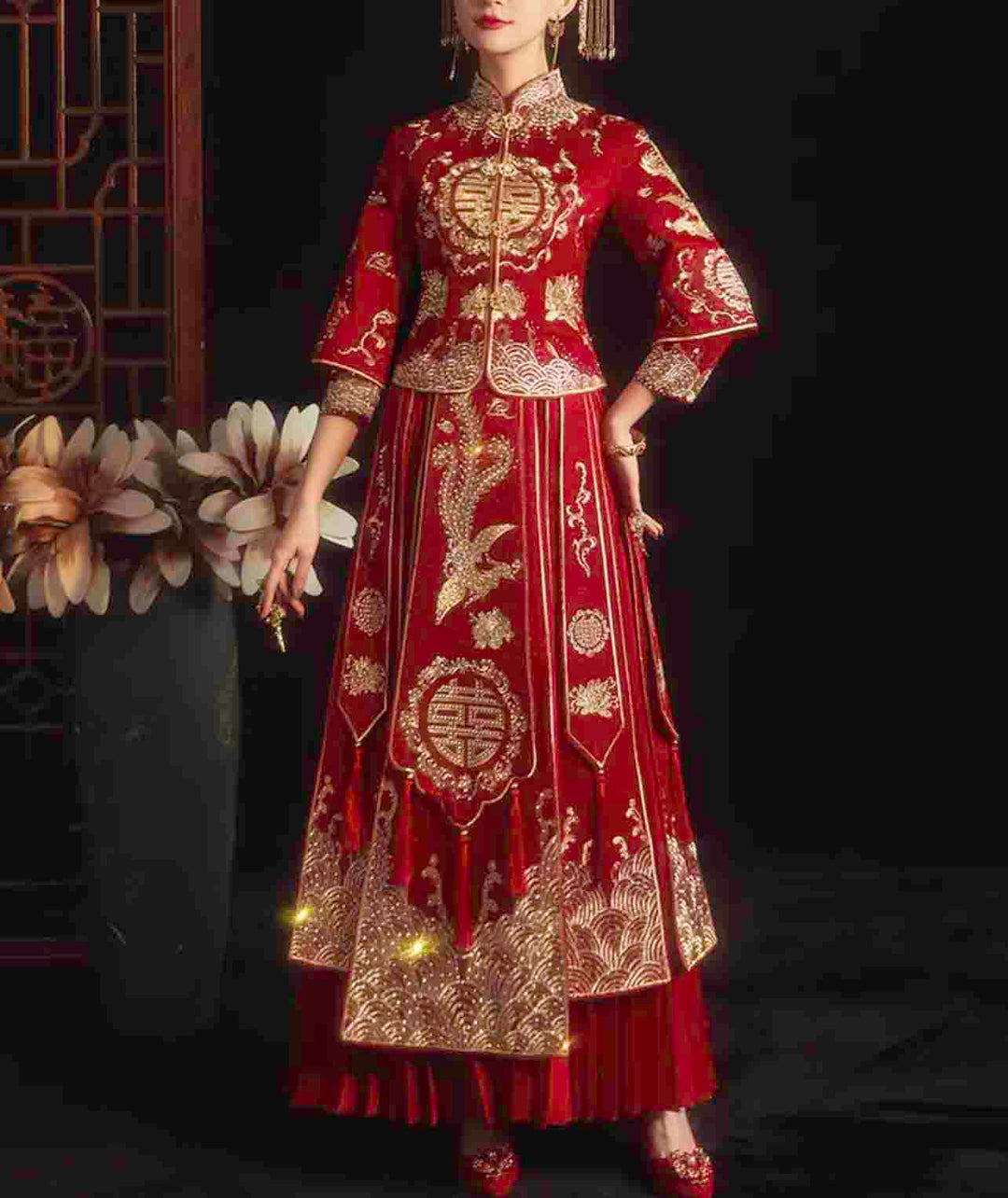 Coat and Skirt Wedding Qun Kua 龍鳳卦/秀禾服 With Double Happiness for Bride in Elegant Red Color