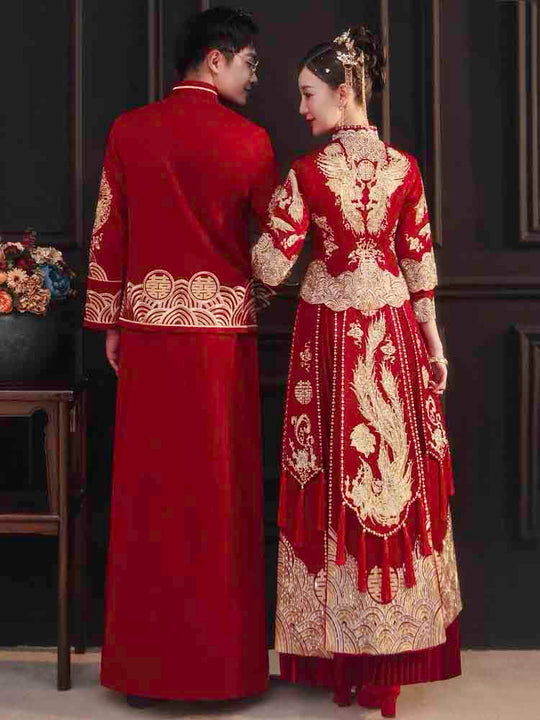Embroidery Coat and Skirt Wedding Qun Kua 龍鳳卦/秀禾服 With Golden Phoenix for Bride in Elegant Red