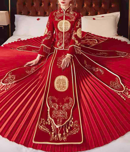 Wedding Qun Kua 龍鳳卦/秀禾服 for Bride with Golden Double Happiness